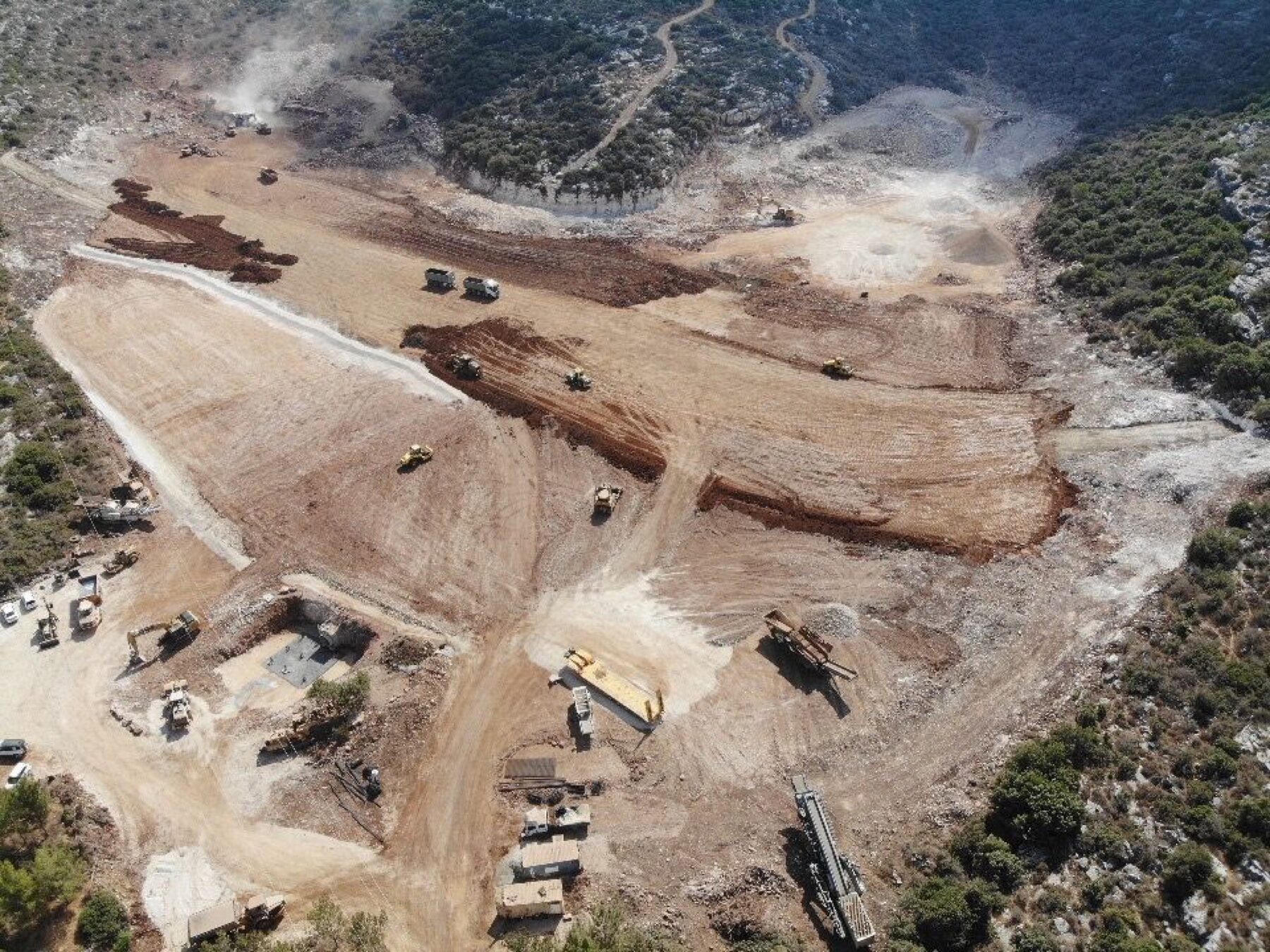 Active earthworks